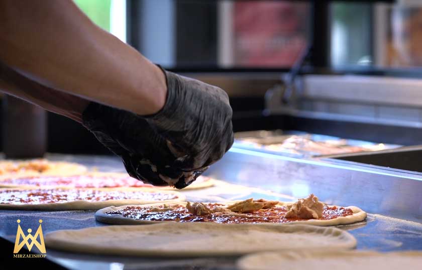 تاپینگ-پیتزا-و-ساندویچ-prep-table-for-food