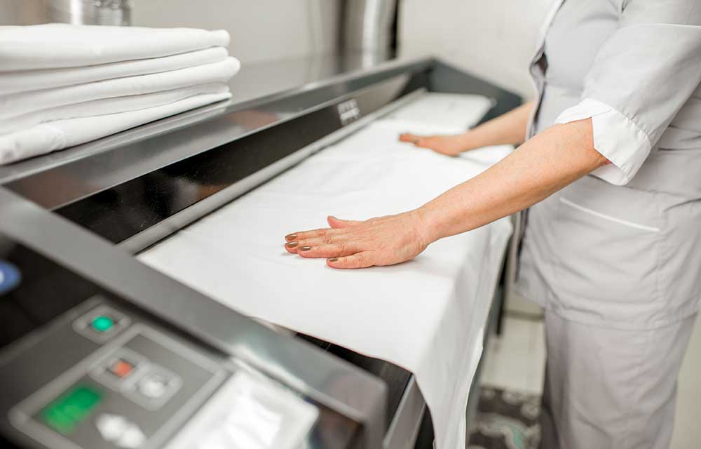 hotel-laundry-room