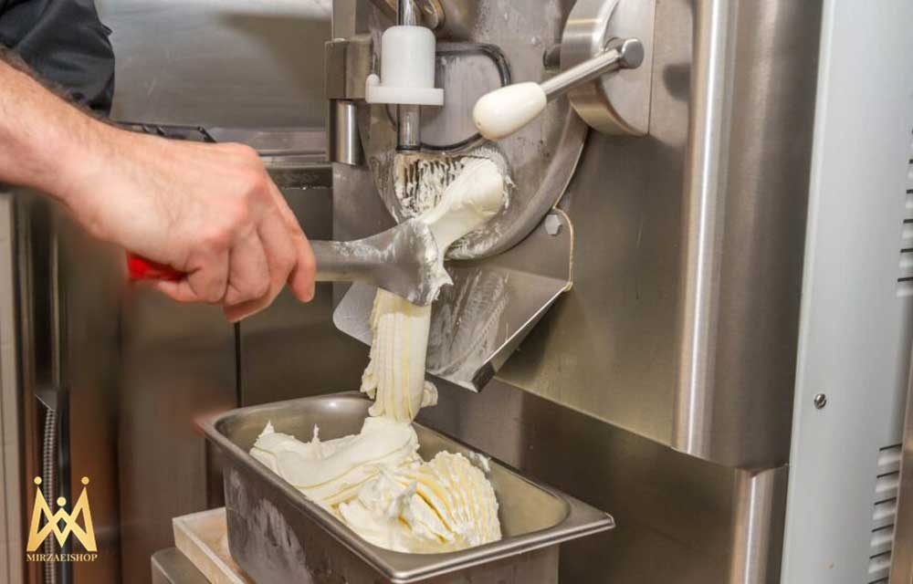 تجهیزات-بستنی-فروشی-ice-cream-maker-guide